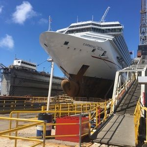 Meet your Posher, Eduardo